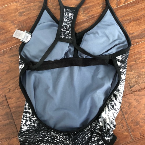 Champion opened back patterned one piece - Picture 4 of 5